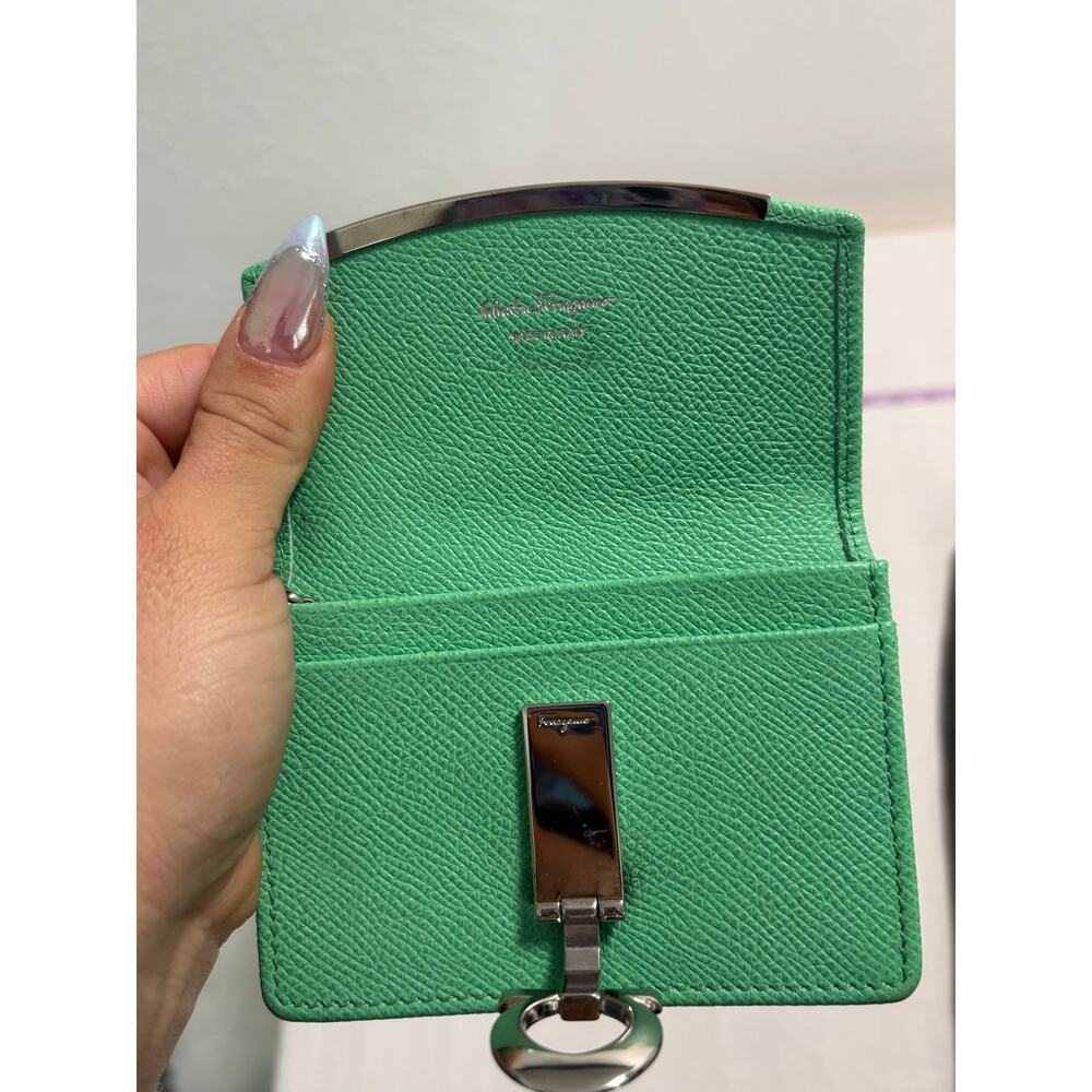 Salvatore Ferragamo Gancini Mint Green Leather Key Holder / Card Case - Picture 2 of 4